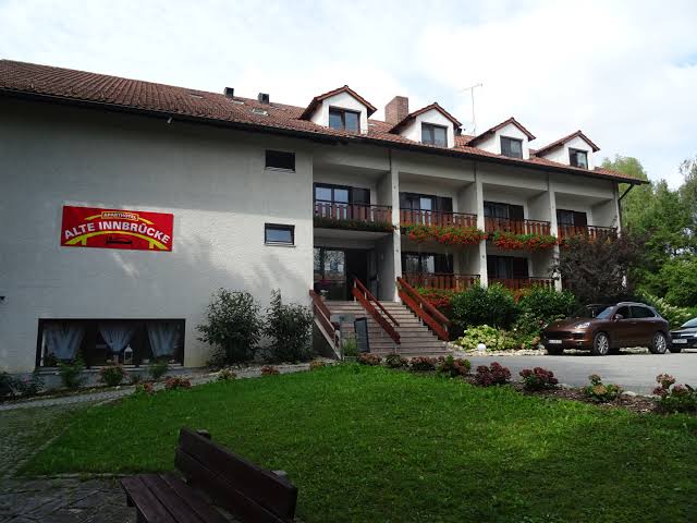 Hotel Alte Innbrücke Außenansicht