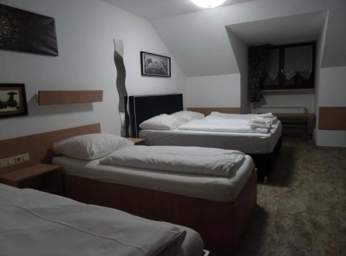 4-Bettzimmer ohne Balkon