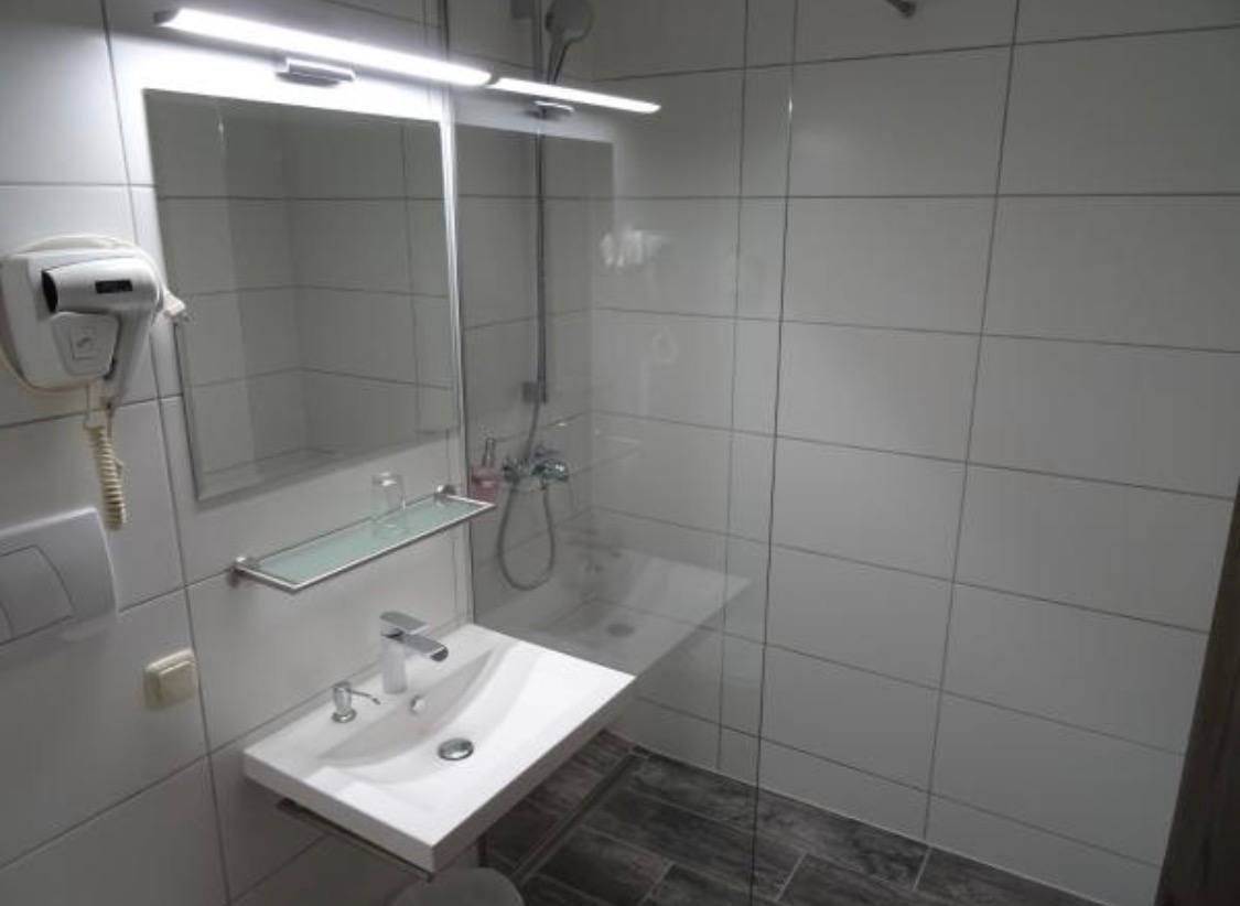 4-Bettzimmer ohne Balkon
