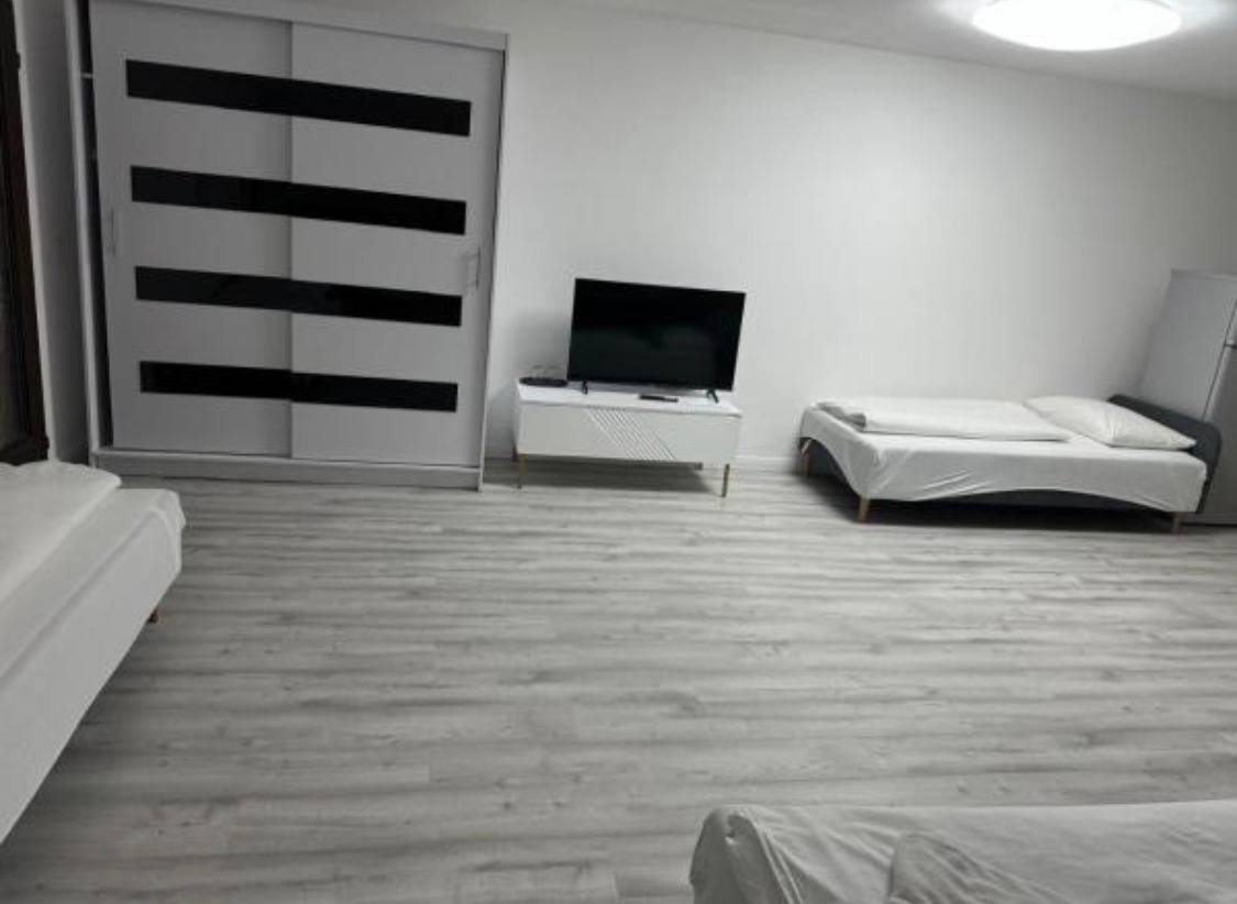 5-Bettzimmer mit Balkon