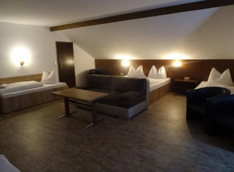 5-Bettzimmer mit Balkon
